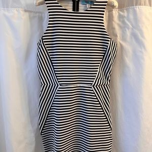 DINA BE Black and White Striped Dress Size Large